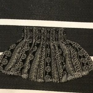 Black white patterned skirt